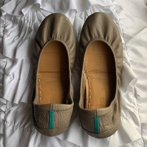Taupe Tieks